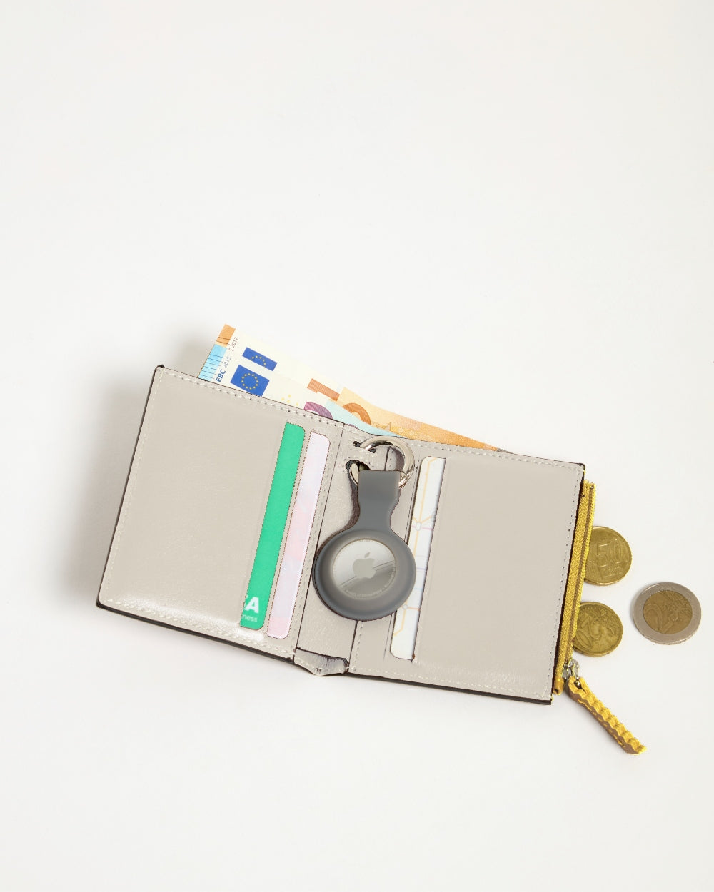 WALLET WITH POCKET