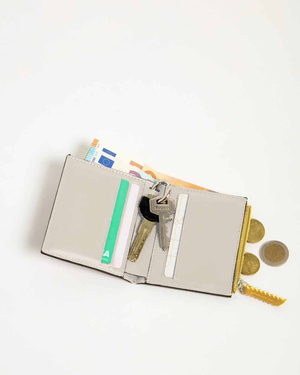 WALLET WITH POCKET