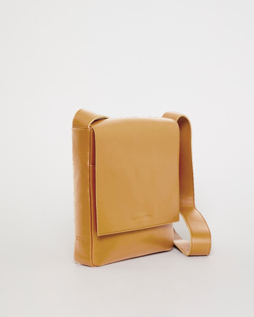 VERTICAL SATCHEL