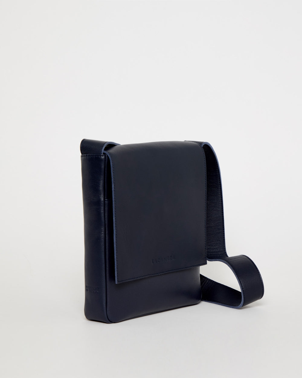 VERTICAL SATCHEL