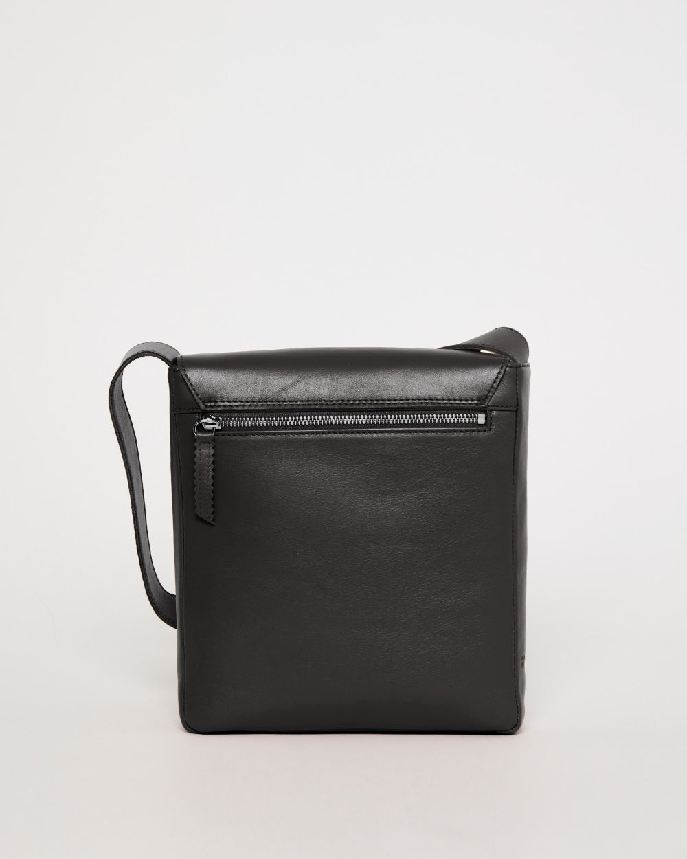 VERTICAL SATCHEL