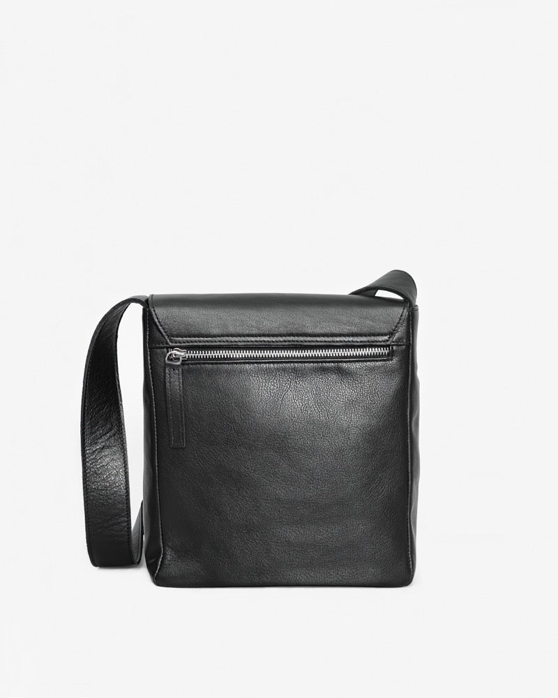 VERTICAL SATCHEL